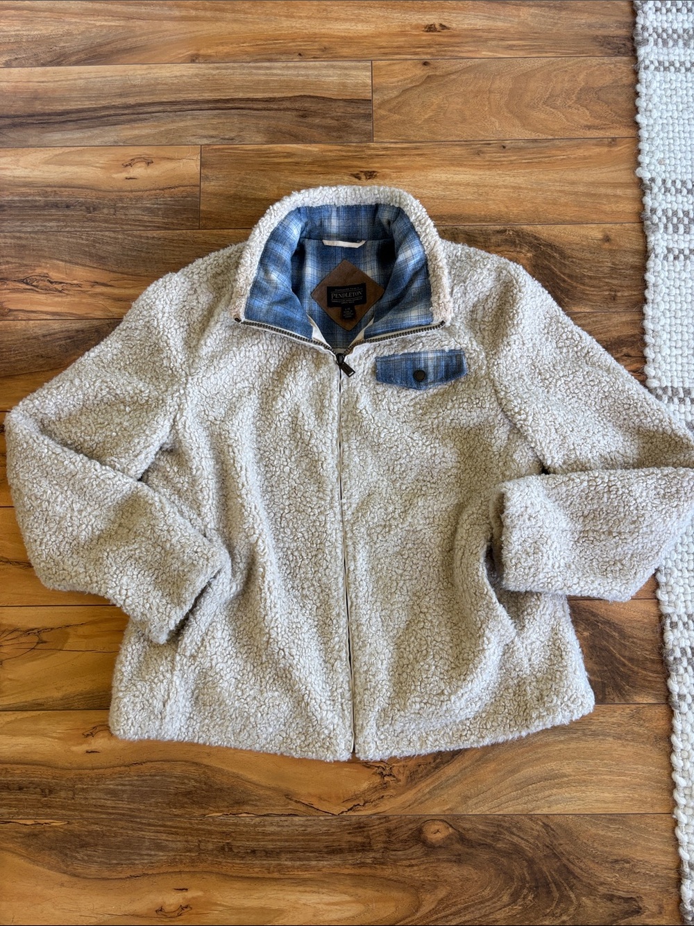 Pendleton Women's Sherpa Fleece Jacket - size L